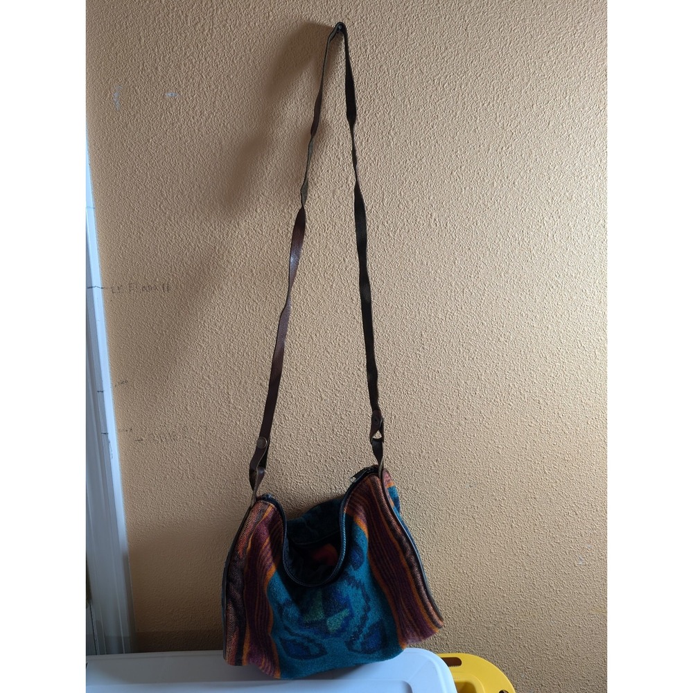 Pendleton Blanket Wool Aztec Pattern‎ Barrel Styl… - image 13